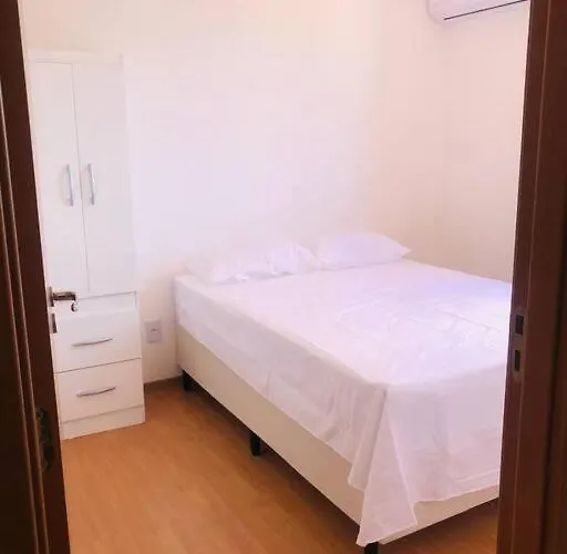 Aconchegante Apartamento Para Aluguel De Temporada: Localizacao Privilegiada E Conforto Garantido